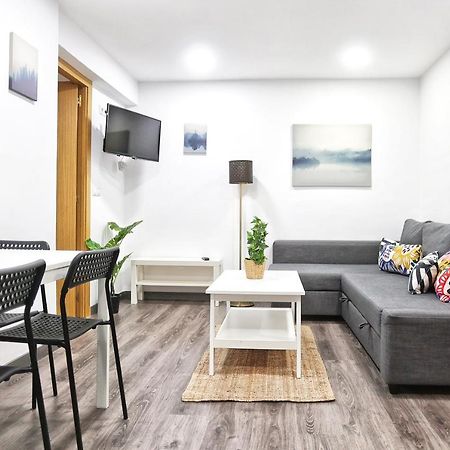 Holidays2Malaga Goya - Zona Huelin & 500 Mts De La Playa Apartment Bagian luar foto