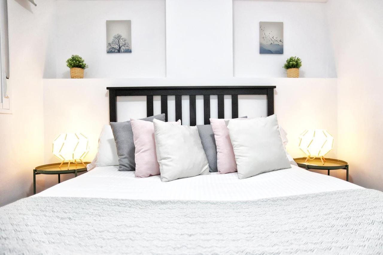 Holidays2Malaga Goya - Zona Huelin & 500 Mts De La Playa Apartment Bagian luar foto