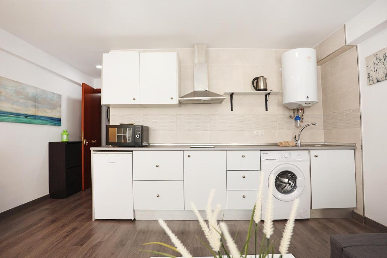 Holidays2Malaga Goya - Zona Huelin & 500 Mts De La Playa Apartment Bagian luar foto