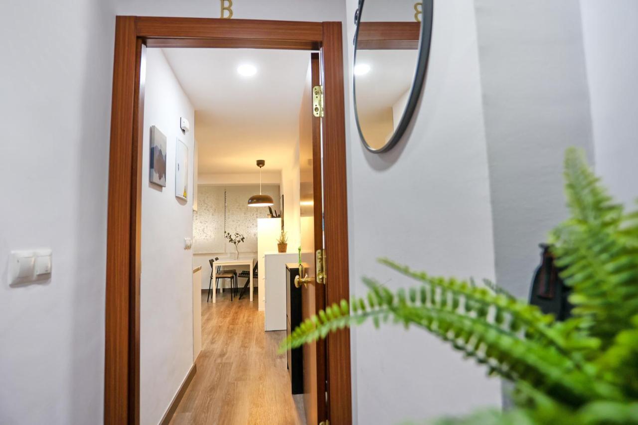 Holidays2Malaga Goya - Zona Huelin & 500 Mts De La Playa Apartment Bagian luar foto